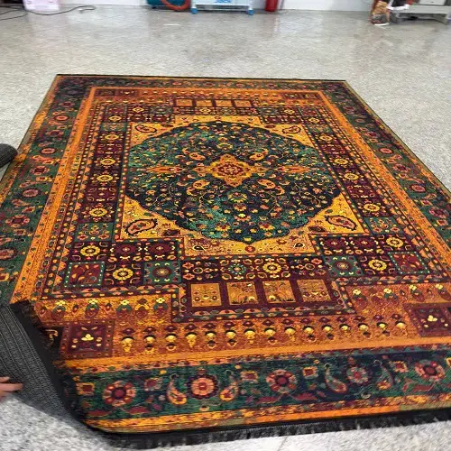 فرشینه مخمل چیست و چرا انتخاب آن از تولیدی ترمه کاور بهترین تصمیم برای دکوراسیون خانه است؟