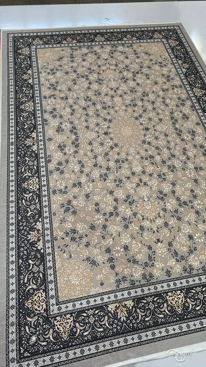 فرشینه ترمزدار و ریشه‌دار طرح سارا کد A704 - 1