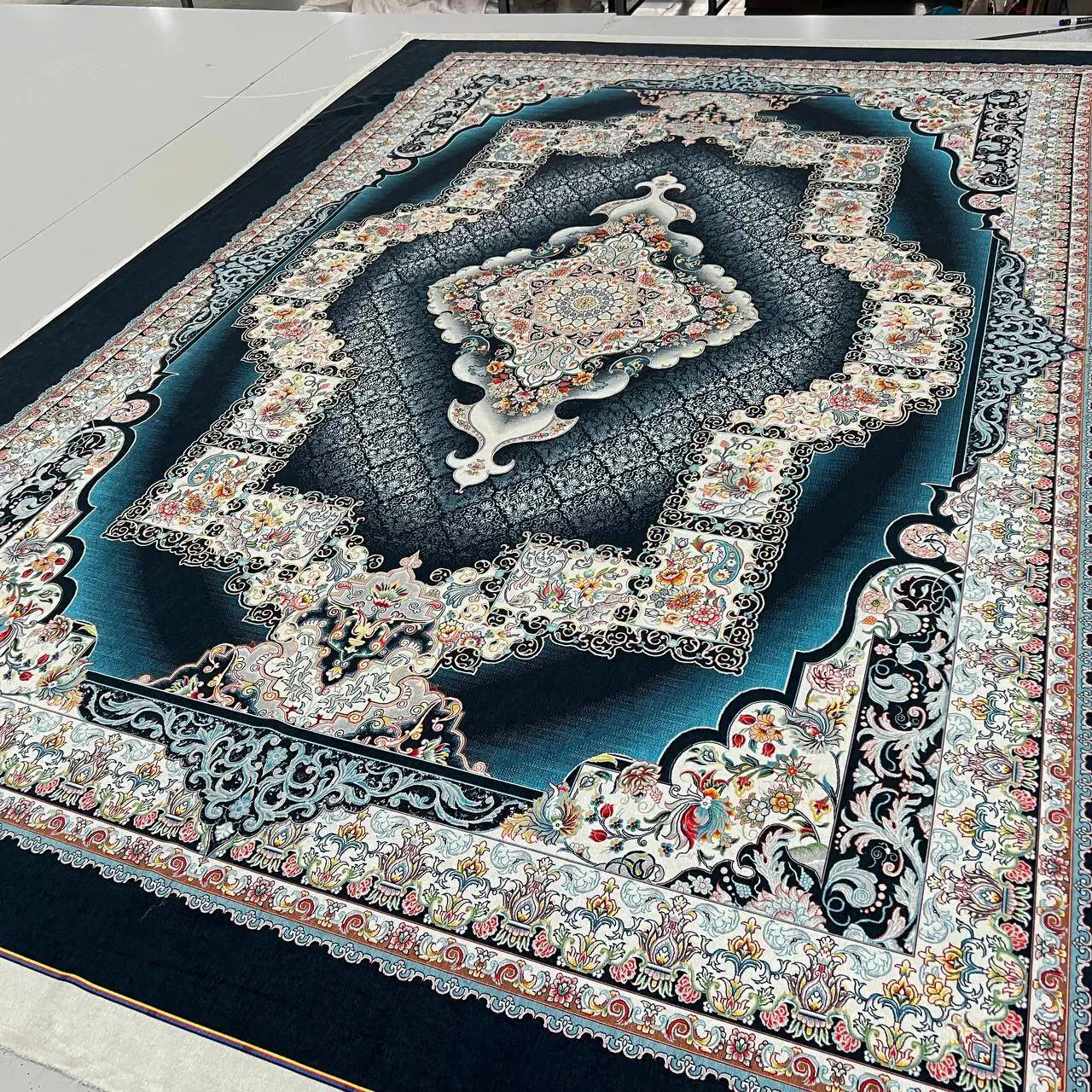 روفرشی کشدار مخمل شانل تراکم بالا (کاور فرش) کد A294 - 1