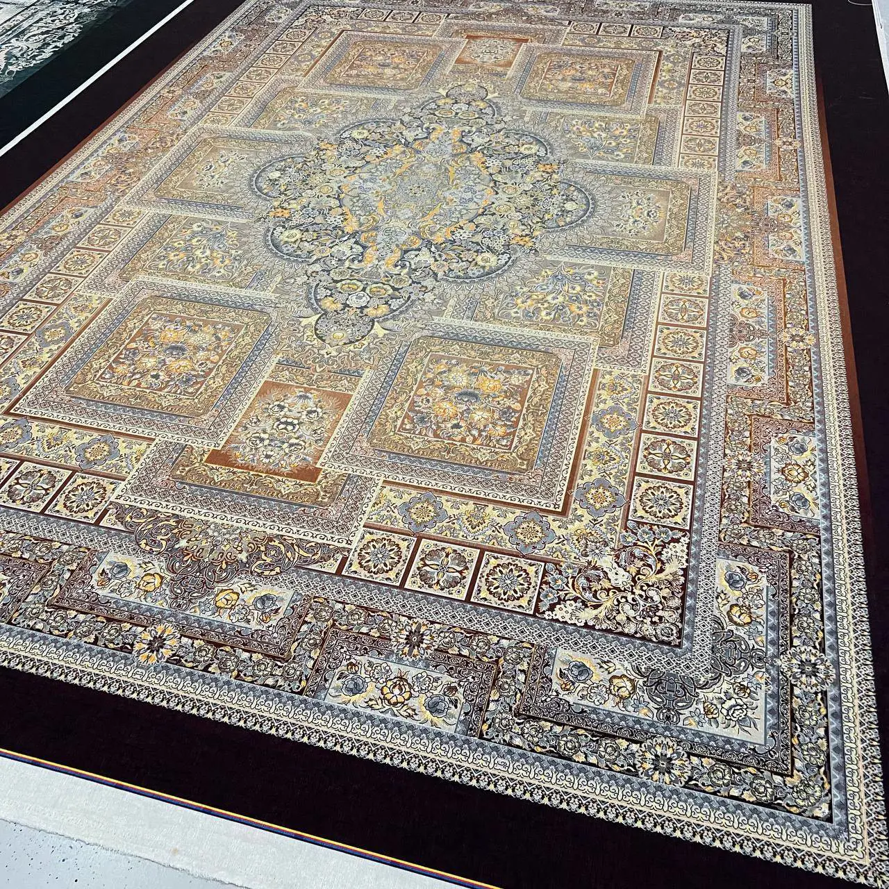 روفرشی کشدار مخمل شانل تراکم بالا (کاور فرش) کد A402 - 1