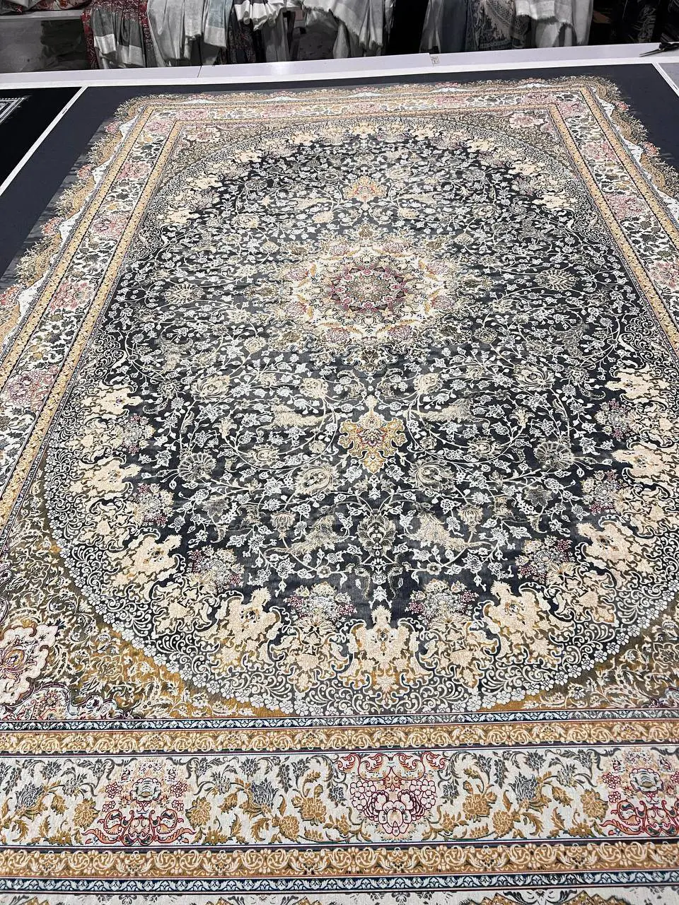 روفرشی کشدار مخمل شانل تراکم بالا (کاور فرش) کد A388 - 1