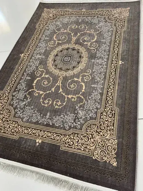 فرشینه ترمزدار کد A840 – زمینه طوسی تیره با گل‌های طلایی (تولید در ابعاد دلخواه) - 1