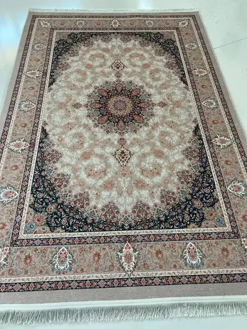 فرشینه ترمزدار کد A811 طرح سنتی زمینه کرم نسکافه‌ای -  تولید در ابعاد دلخواه - 1