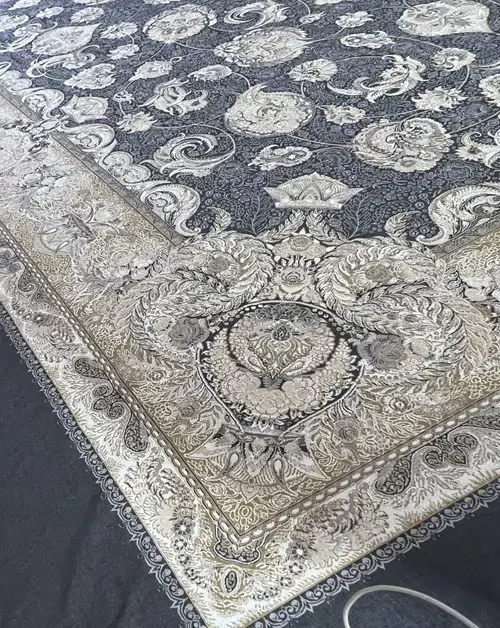 روفرشی کشدار رنگ زمینه کرم و طوسی مدل B1374 - 1