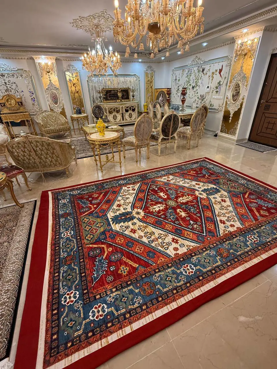 روفرشی کشدار طرح سنتی کد B2542 - زمینه لاکی و کرم - 1