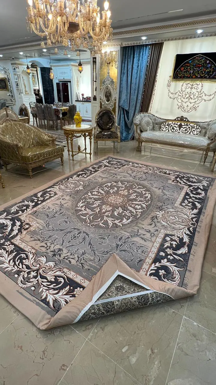روفرشی کشدار طرح کلاسیک کد B2240 - زمینه طوسی و کرم - 1