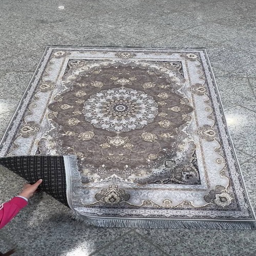 نحوه شست‌وشو و نگهداری از فرشینه مخمل